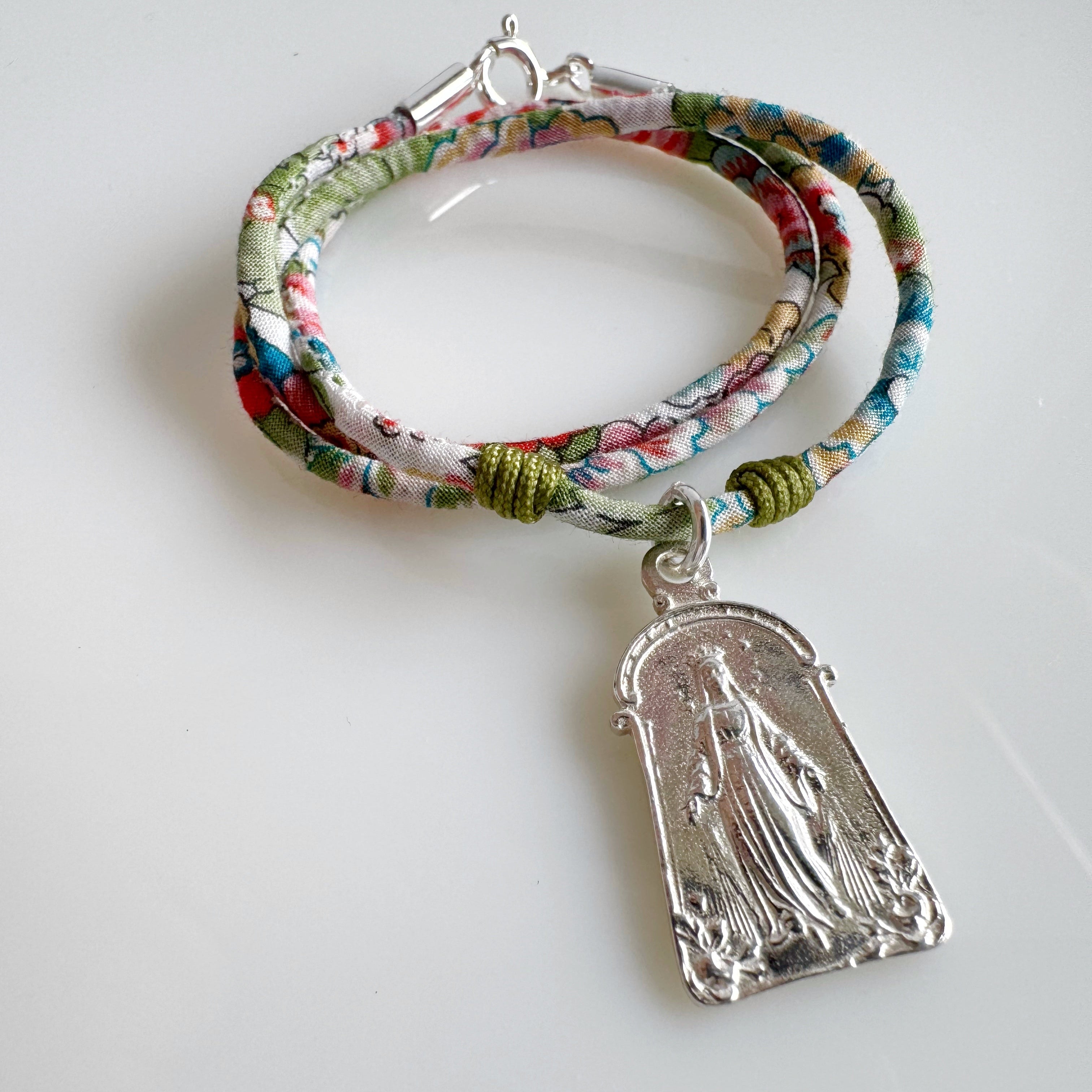COLLAR MILAGROSA LIBERTY CIERRES PLATA DE LEY 925