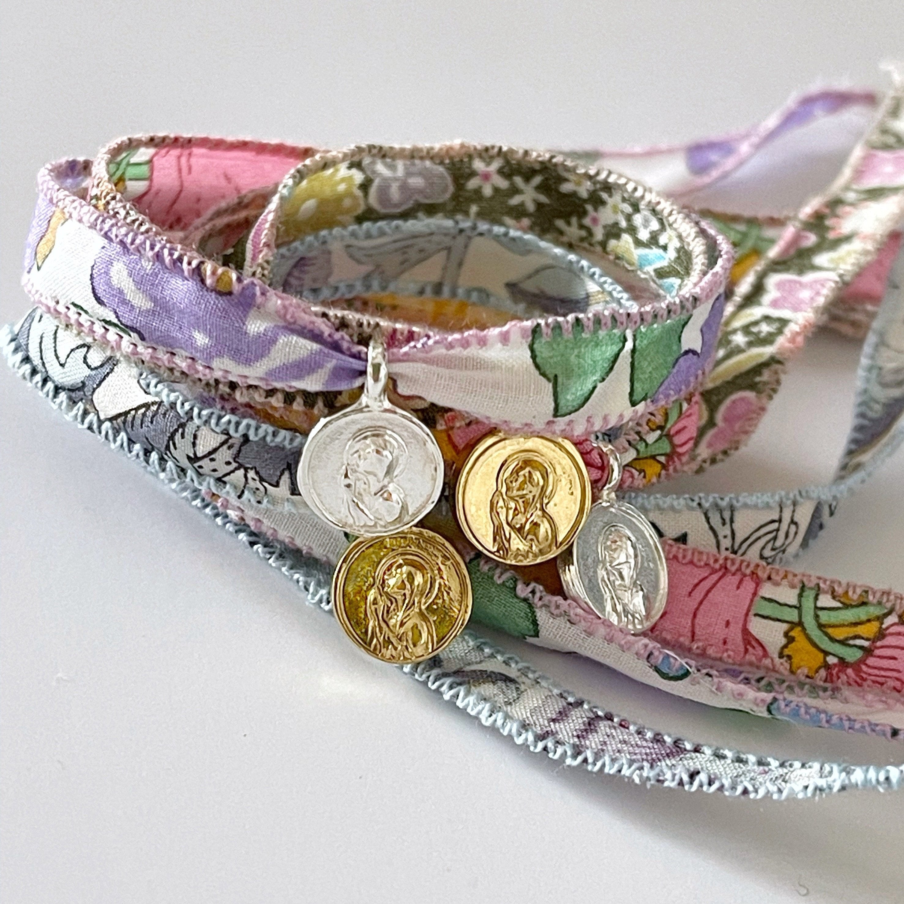 PULSERA VIRGEN NIÑA MINI CINTA LIBERTY