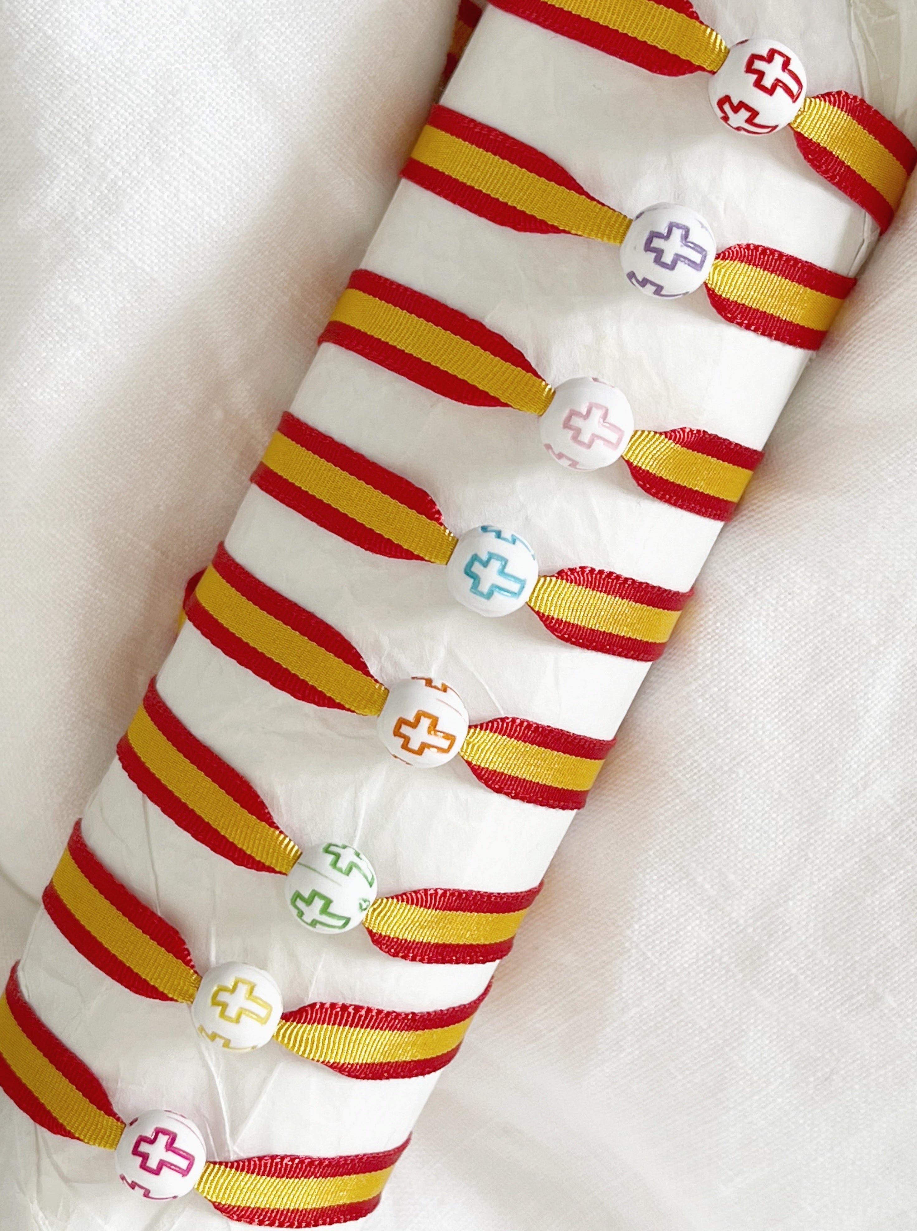 PULSERA BOLITA CRUZ BANDERA