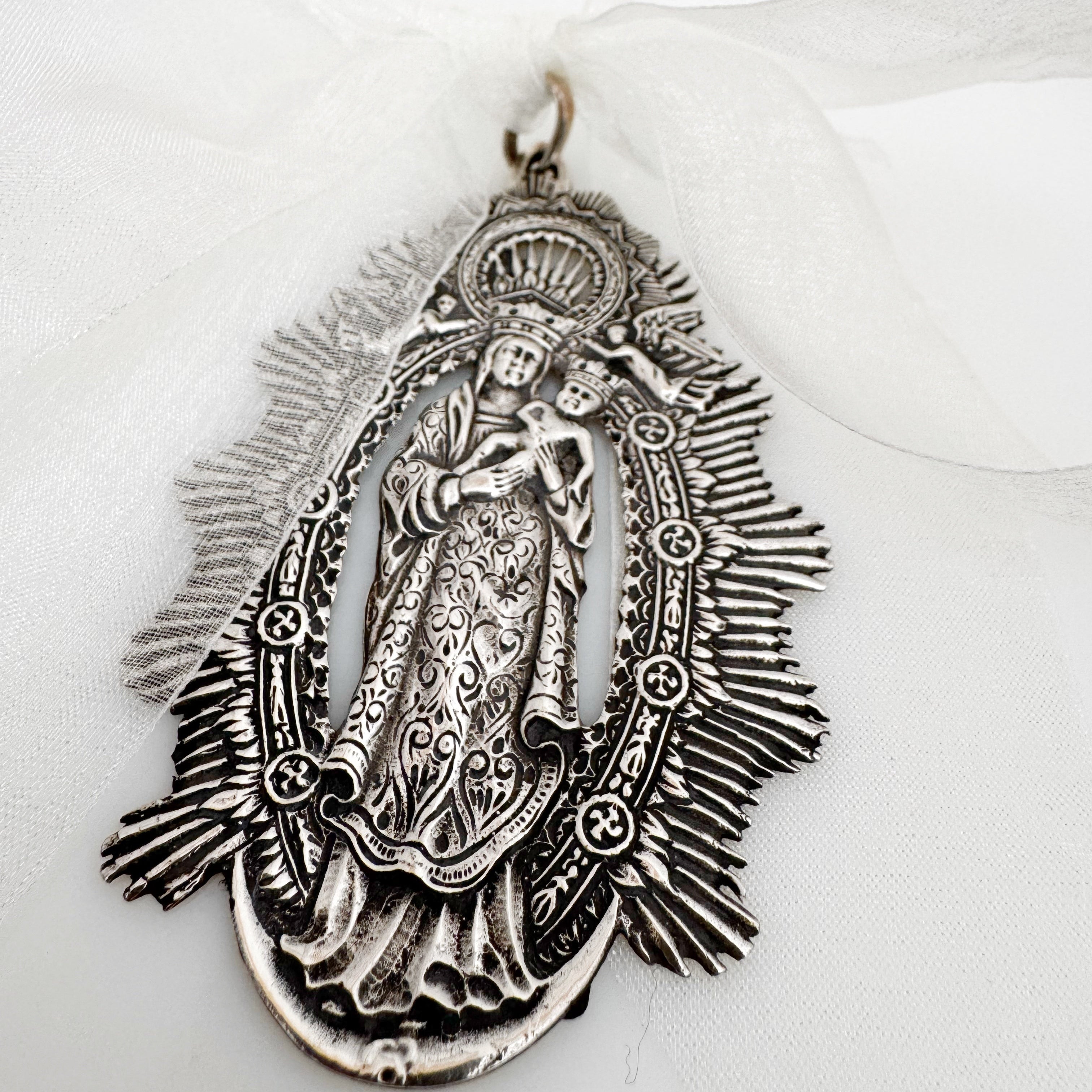 CUNERO NTRA. SRA. DE LA ALMUDENA