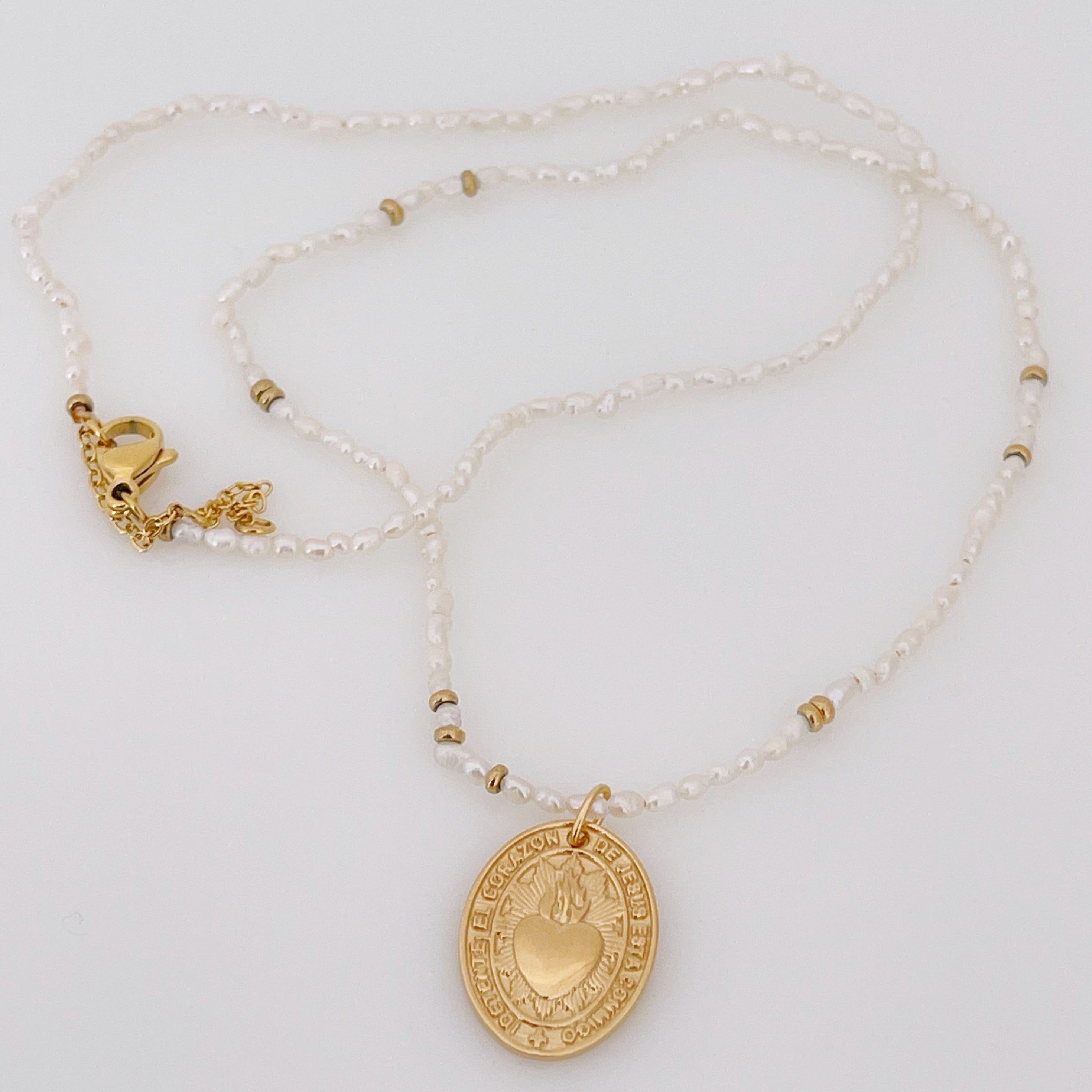 DETENTE NECKLACE IN 24K GOLD PLATED 925 STERLING SILVER WITH PEARLS